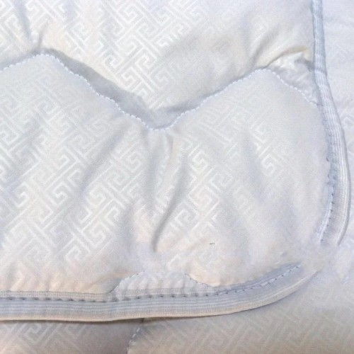 Одеяло шерстяное стеганое Viluta Comfort 140х205 см