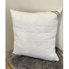Подушка холлофайбер White Королева снів 70х70 см